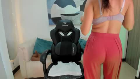 I am Sara  online show from March 16, 2026, 9:30 pm