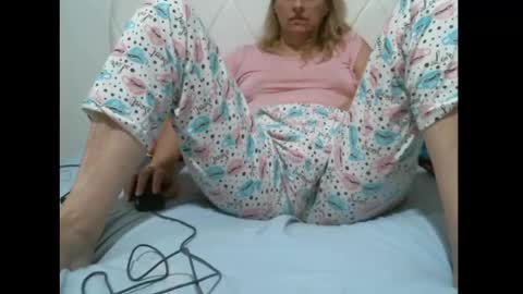 Snapshot of sarasexx33 chatting on January 21, 2025, 5:27 am sarasexx33 online show from January 21, 2025, 5:27 am