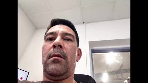 sarastar1986 online show from May 6, 2026, 11:37 am