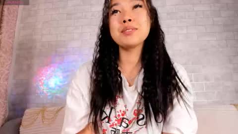 Sara online show from October 4, 2025, 4:54 am