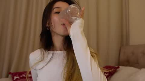 Shara online show from January 14, 2025, 7:53 pm