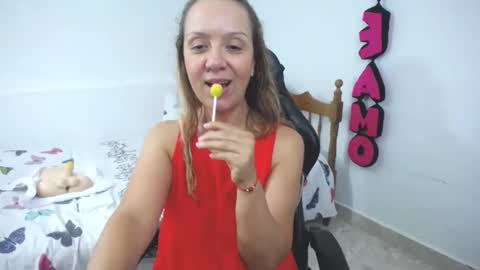 saray1221 online show from December 22, 2024, 10:04 pm