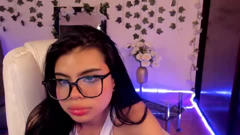 saray__jones online show from January 2, 2025, 9:07 pm