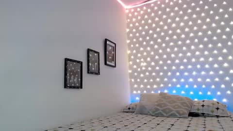 Snapshot of sarayander chatting on December 17, 2024, 10:54 pm sarayander online show from December 17, 2024, 10:54 pm