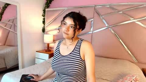 Snapshot of sarayland chatting on October 21, 2025, 8:42 pm saray online show from October 21, 2025, 8:42 pm