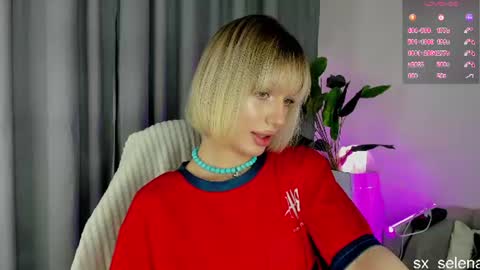 Snapshot of sarilit chatting on June 19, 2026, 3:00 am Your Selena 3 online show from June 19, 2026, 3:00 am
