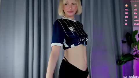 Snapshot of sarilit chatting on June 20, 2026, 2:14 am Your Selena 3 online show from June 20, 2026, 2:14 am