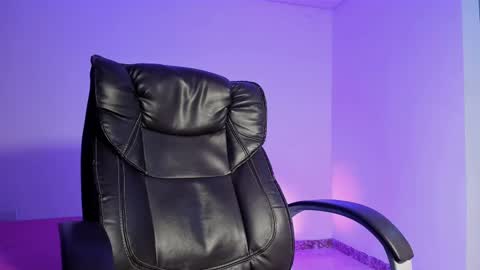 Snapshot of sarima420 chatting on February 25, 2025, 11:55 pm Sarima and Leo online show from February 25, 2025, 11:55 pm