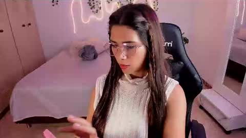 Snapshot of sarima420 chatting on October 8, 2025, 9:12 pm Sarima and Leo online show from October 8, 2025, 9:12 pm