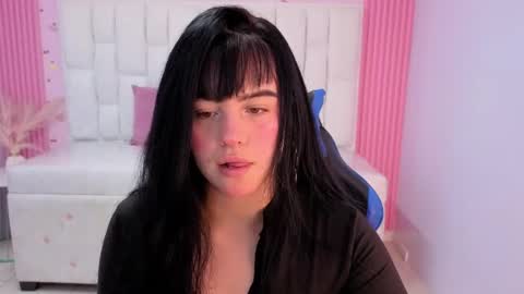 Sara  online show from May 13, 2026, 8:06 pm