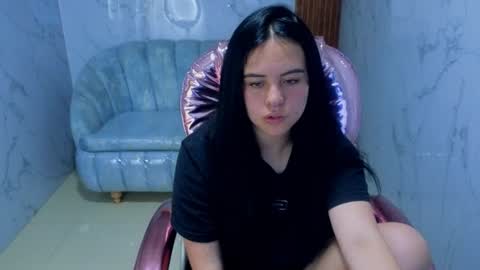 Sara  online show from July 28, 2026, 2:13 pm