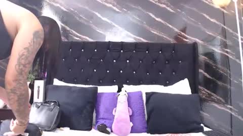 Snapshot of sarita_multisquirt chatting on April 24, 2026, 6:10 pm Sara online show from April 24, 2026, 6:10 pm