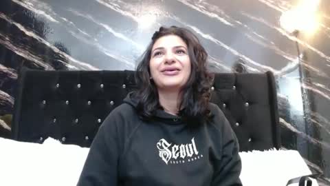 Snapshot of sarita_multisquirt chatting on May 6, 2026, 5:14 am Sara online show from May 6, 2026, 5:14 am