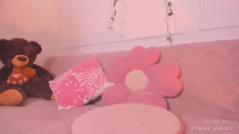 Sara  online show from February 19, 2025, 12:57 am