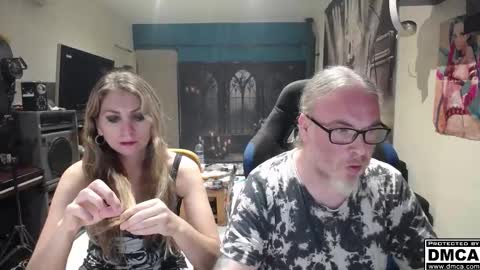 Giselle and Jay online show from October 31, 2025, 5:03 pm