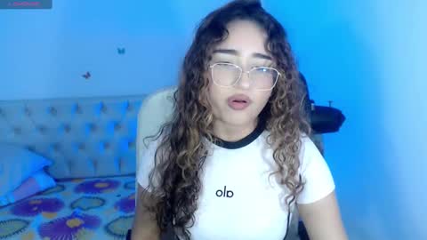 Snapshot of sasha_17_ chatting on September 15, 2025, 3:34 pm Sofia online show from September 15, 2025, 3:34 pm