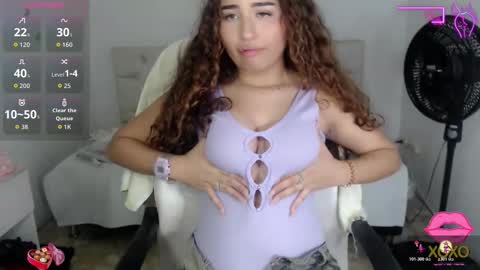 Snapshot of sasha_17_ chatting on October 26, 2025, 10:04 pm Sofia online show from October 26, 2025, 10:04 pm