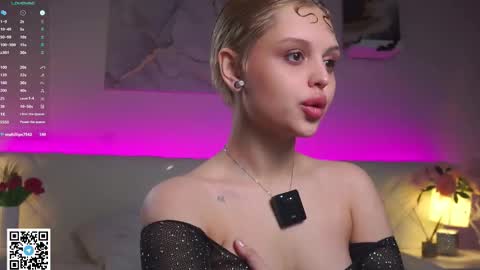 sasha_arrt online show from November 3, 2025, 9:21 am