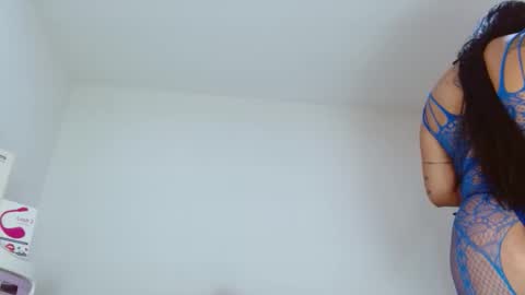 Sasha Creamy online show from November 9, 2025, 6:50 pm