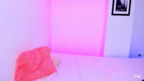 Snapshot of sasha_fox0 chatting on March 24, 2026, 11:21 pm emy online show from March 24, 2026, 11:21 pm