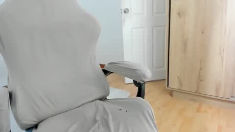 Snapshot of sasha_sissy1 chatting on December 16, 2025, 2:27 am Sasha Sweet online show from December 16, 2025, 2:27 am