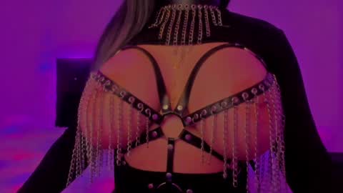 Snapshot of sashachase chatting on February 6, 2025, 2:44 am Sasha online show from February 6, 2025, 2:44 am