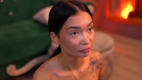 Dennise online show from March 9, 2025, 2:39 am