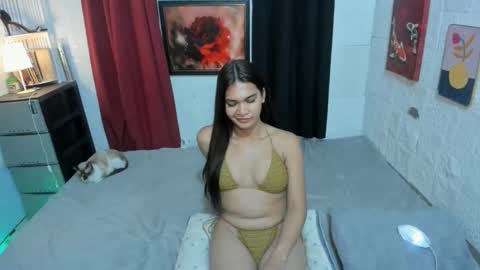 Snapshot of sashahuwanna chatting on January 6, 2025, 5:59 pm ESTELLA online show from January 6, 2025, 5:59 pm