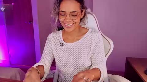 Snapshot of sashaklein chatting on July 16, 2026, 1:39 pm Sasha Klein online show from July 16, 2026, 1:39 pm
