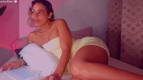Snapshot of sashaklein chatting on July 21, 2026, 1:41 am Sasha Klein online show from July 21, 2026, 1:41 am