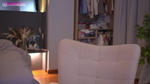 sashalore online show from March 27, 2026, 3:12 am