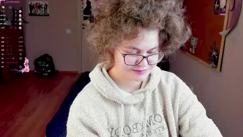 Snapshot of sashy_way chatting on December 18, 2024, 2:10 am .Alexandra online show from December 18, 2024, 2:10 am