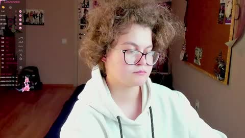 Snapshot of sashy_way chatting on December 19, 2024, 1:07 am .Alexandra online show from December 19, 2024, 1:07 am