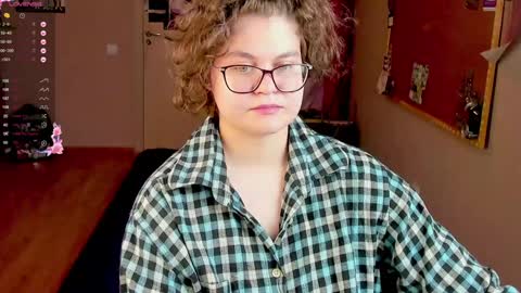 Snapshot of sashy_way chatting on January 6, 2025, 10:35 am .Alexandra online show from January 6, 2025, 10:35 am