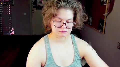 Snapshot of sashy_way chatting on January 18, 2025, 12:47 pm .Alexandra online show from January 18, 2025, 12:47 pm