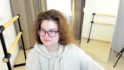 Snapshot of sashy_way chatting on September 17, 2025, 9:16 pm .Alexandra online show from September 17, 2025, 9:16 pm