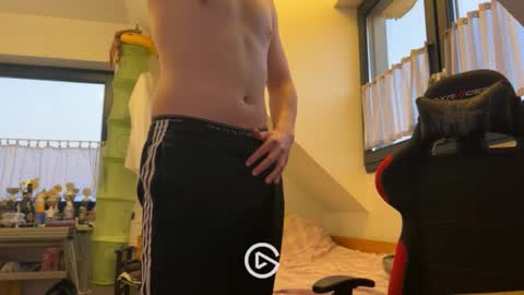 sason97xx online show from March 2, 2025, 5:25 pm