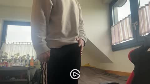 sason97xx online show from October 31, 2025, 8:15 am