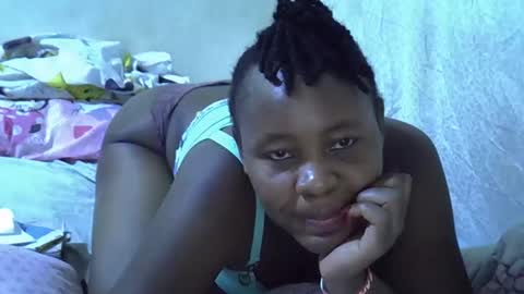 Snapshot of sassy_bella chatting on February 7, 2026, 4:05 am sassy_bella online show from February 7, 2026, 4:05 am
