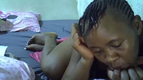 Snapshot of sassy_bella chatting on February 15, 2026, 8:16 pm sassy_bella online show from February 15, 2026, 8:16 pm