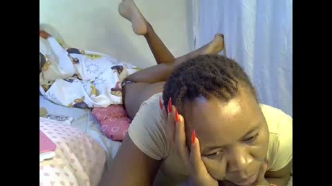 Snapshot of sassy_bella chatting on March 22, 2026, 6:00 pm sassy_bella online show from March 22, 2026, 6:00 pm