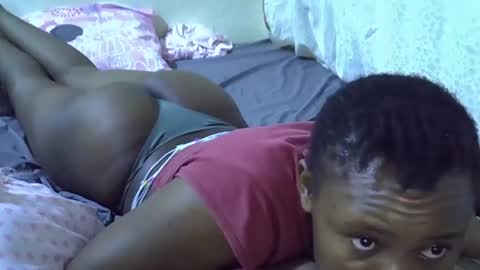 Snapshot of sassy_bella chatting on April 6, 2026, 10:44 pm sassy_bella online show from April 6, 2026, 10:44 pm