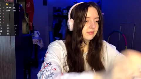 Marmulka or Mary online show from November 3, 2025, 5:47 pm