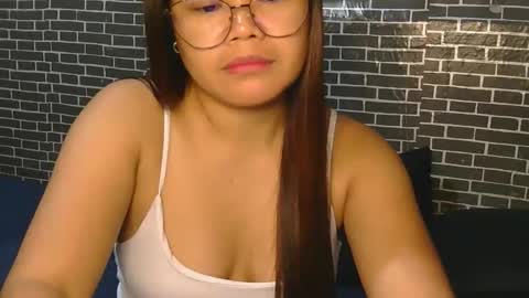 sassycass_cummerx online show from November 14, 2025, 3:22 pm