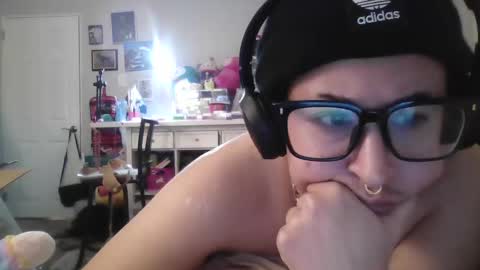Snapshot of sassypandaxxx chatting on January 7, 2025, 3:14 am koolkat online show from January 7, 2025, 3:14 am