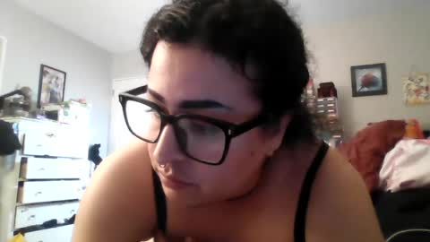 koolkat online show from June 16, 2026, 2:25 am