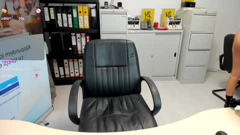 Snapshot of sassytiff chatting on January 14, 2025, 3:47 pm sassytiff online show from January 14, 2025, 3:47 pm