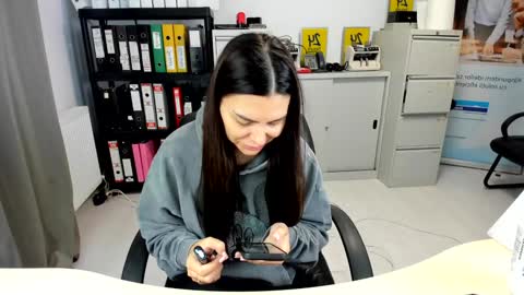 Snapshot of sassytiff chatting on October 7, 2025, 10:34 am sassytiff online show from October 7, 2025, 10:34 am