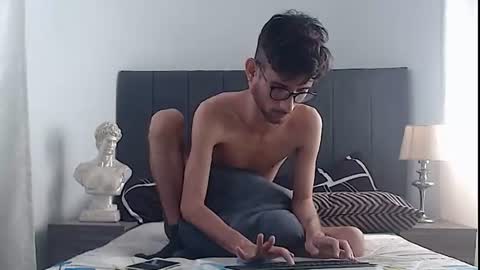 sasuke_bigcock online show from July 28, 2026, 2:05 pm