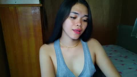 saszzyyumiie online show from April 23, 2026, 2:24 am
